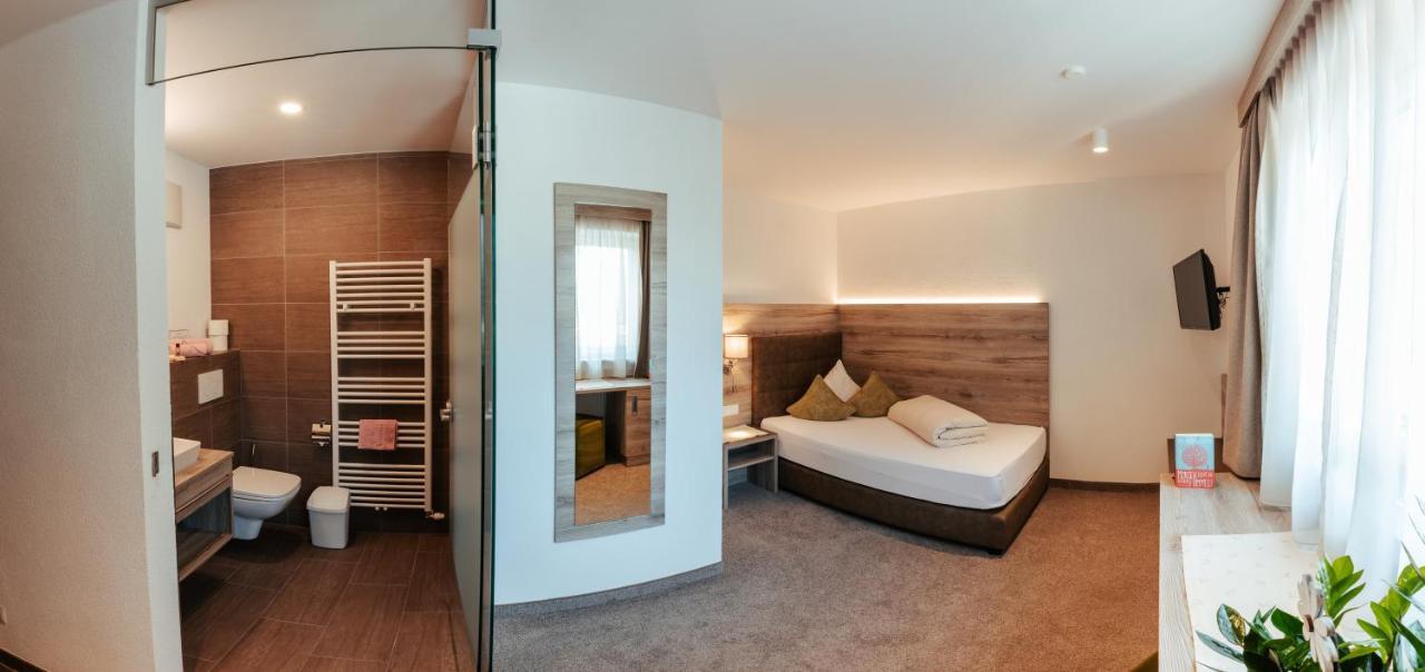 Hotel St-Leonhard Sankt Leonhard im Pitztal Bagian luar foto