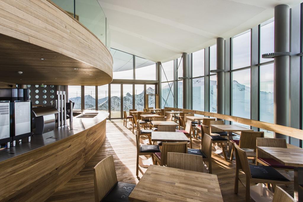 Hotel St-Leonhard Sankt Leonhard im Pitztal Bagian luar foto