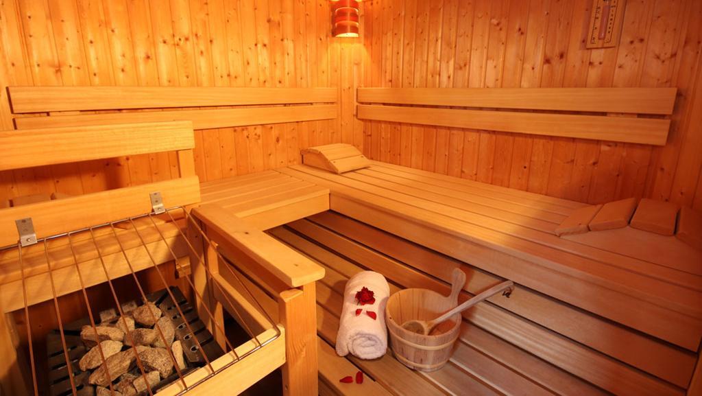 Hotel St-Leonhard Sankt Leonhard im Pitztal Bagian luar foto